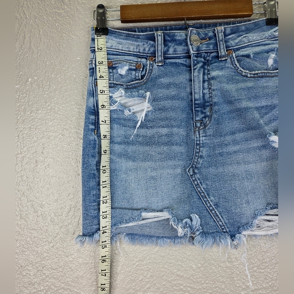 American Eagle Super Stretch  High-Waist Distress Denim Mini Skirt Raw Hem Sz 2 - Picture 10 of 13